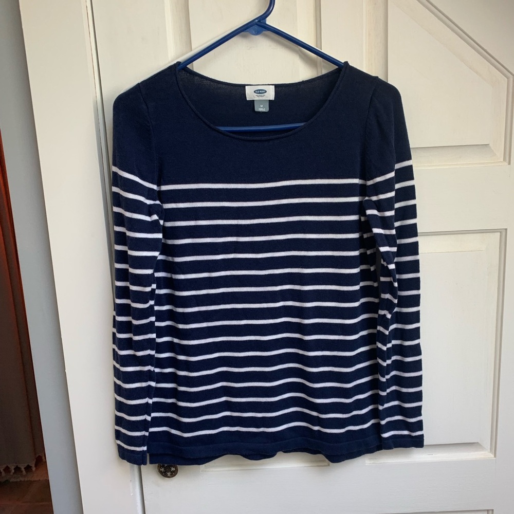 Old Navy stripped sweater.